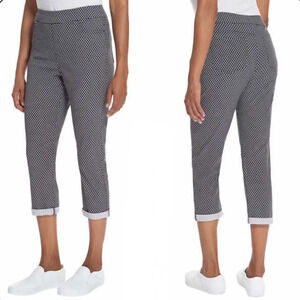 Mario Serrani Women’s Roll Cuff Capri